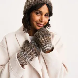 Sirdar Jewelspun Wool Chunky Hat and Gloves 10808